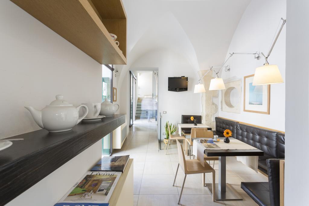 Hotel Novecento Шиклі Екстер'єр фото