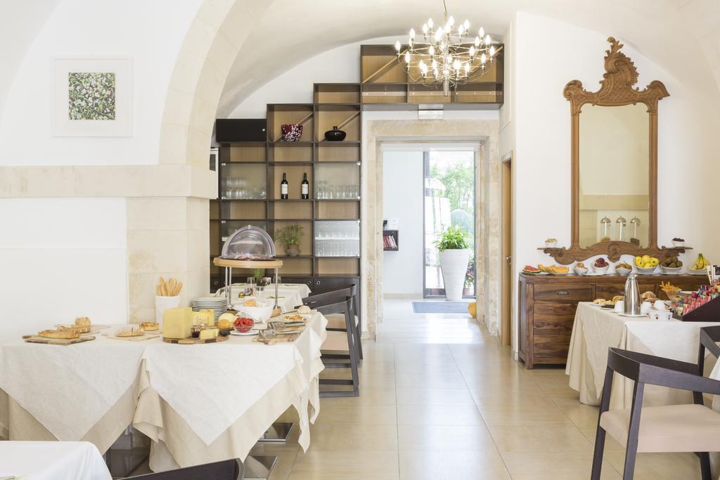 Hotel Novecento Шиклі Екстер'єр фото