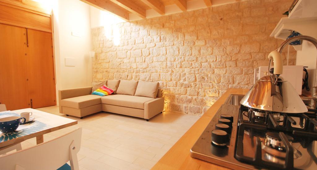 Hotel Novecento Шиклі Екстер'єр фото