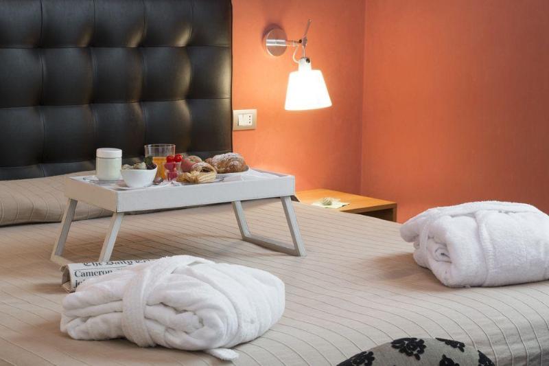 Hotel Novecento Шиклі Екстер'єр фото