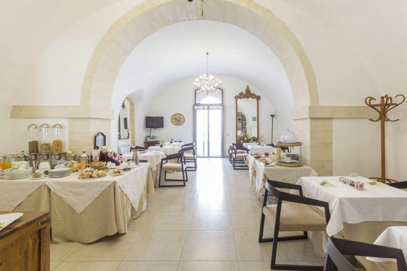 Hotel Novecento Шиклі Екстер'єр фото